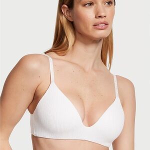 Victorias Secret the T Shirt
Lightly Lined Pointelle Wireless Bra